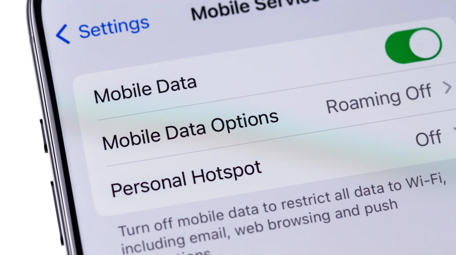 Understanding the Green Chain Link Icon on Your iPhone